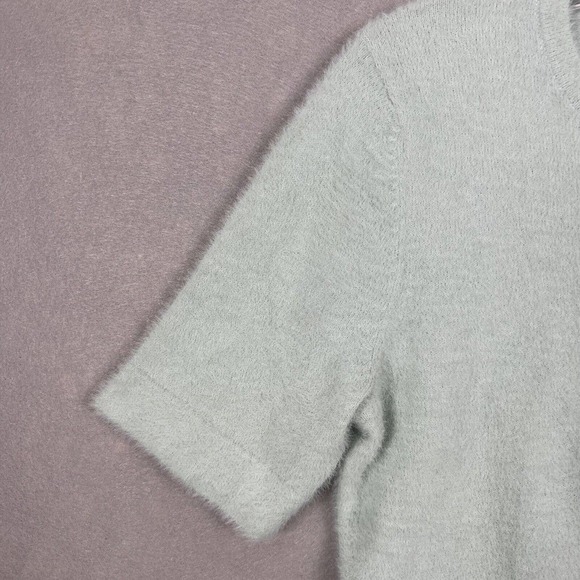 Levi's Crop Top Size Medium Mint Green Fuzzy Button Up Short Sleeve Cozy - Picture 3 of 11
